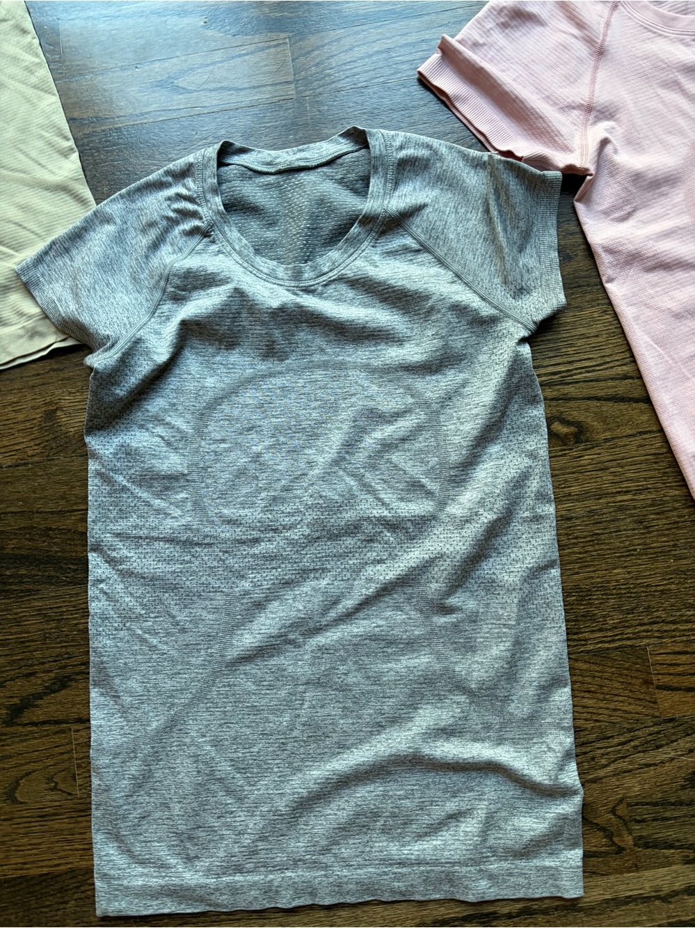 Lululemon short sleeve swiftly tee sz 6 euc